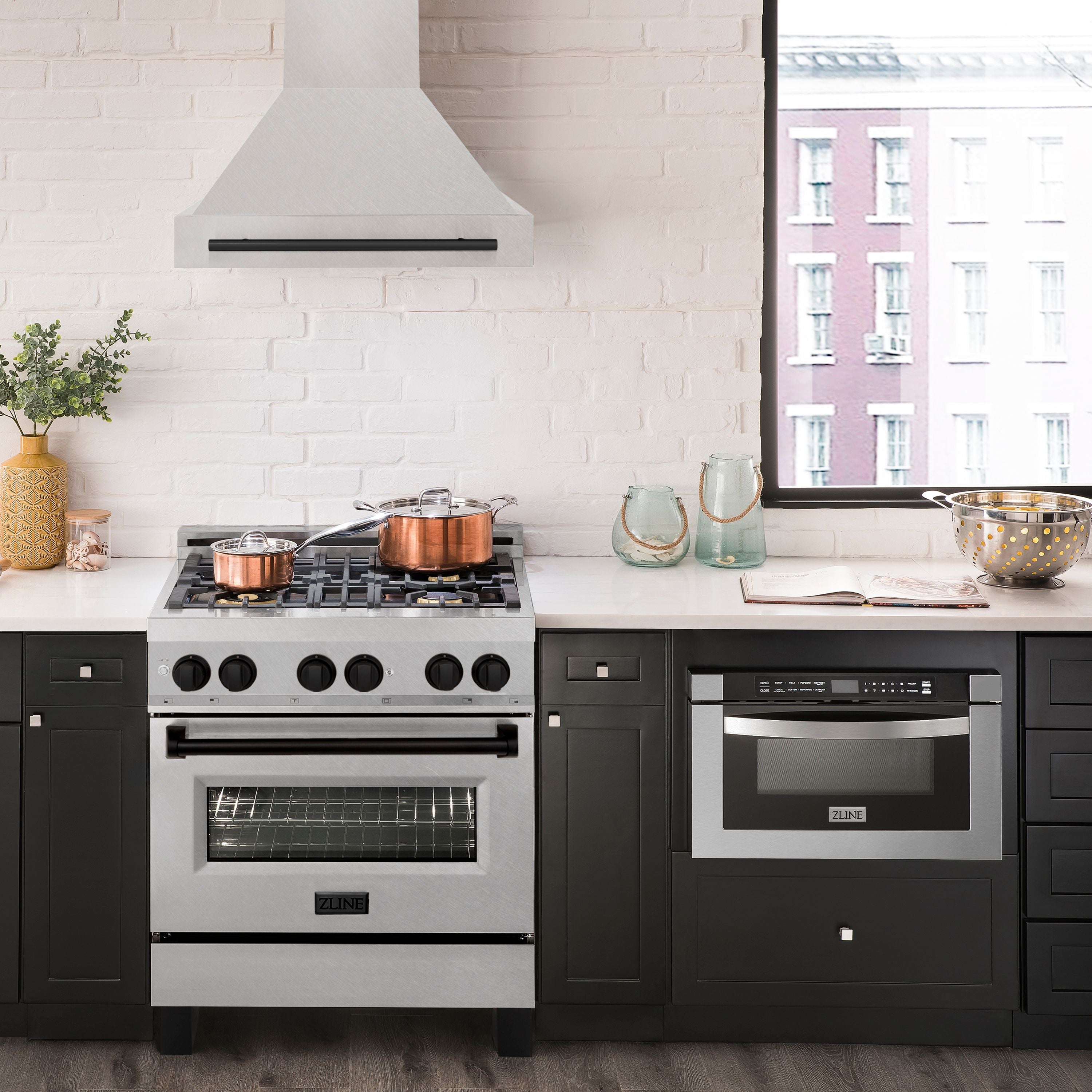 ZLINE 30 in Wall Mount Range Hood 400 CFM Satin Stainless Steel Matte Black Handle (8654SNZ-30-MB)