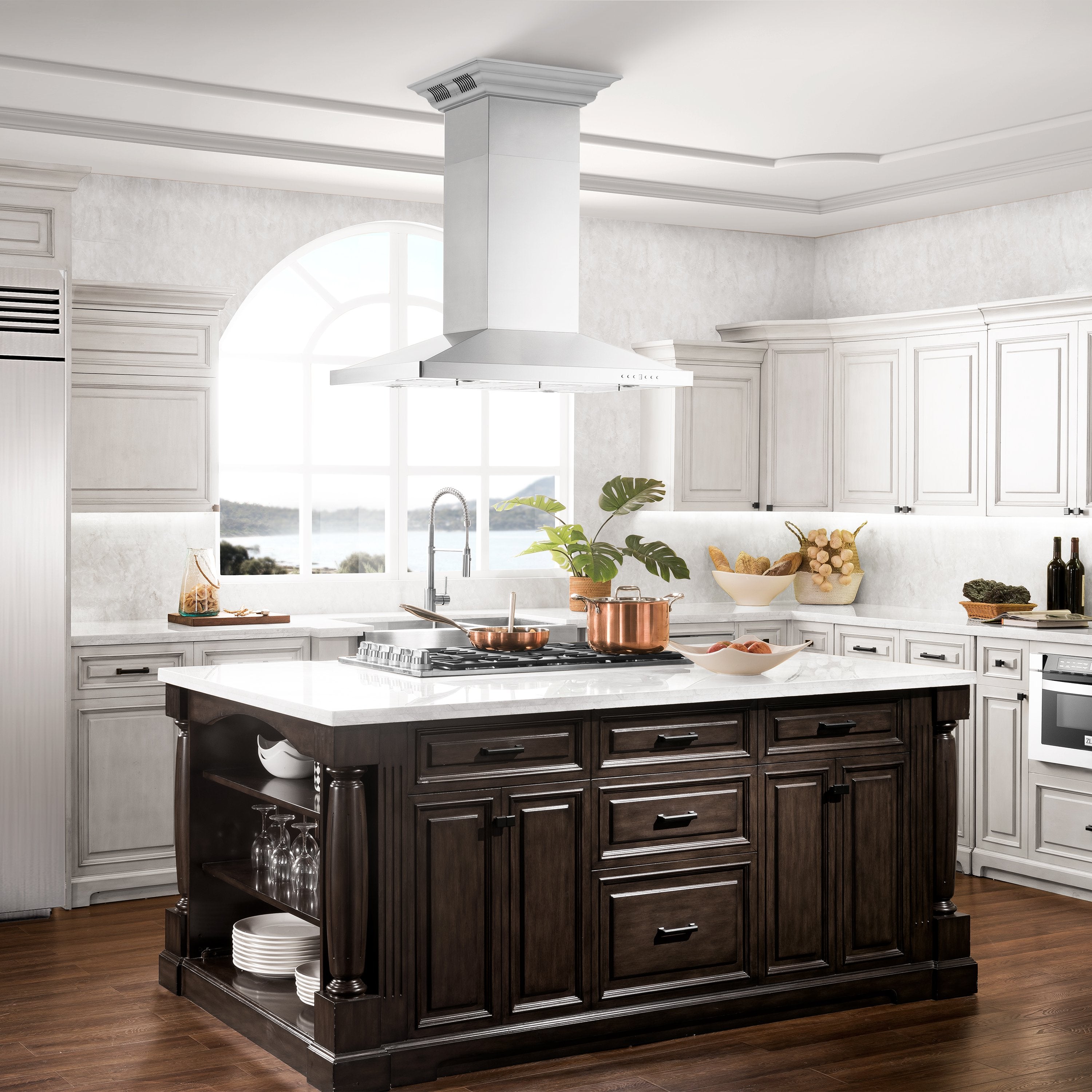 ZLINE 36 in. Island Mount Range Hood Stainless Steel 400 CFM CrownSound Bluetooth Built-In Speakers (GL2iCRN-BT-36)