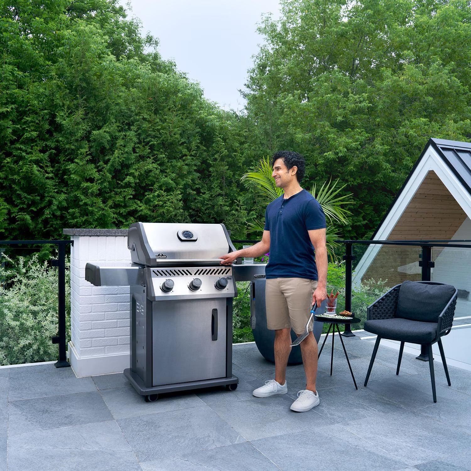 Napoleon Rogue 425 Propane Gas Grill, 3 Burners, Stainless Steel (Model R425PSS-2)