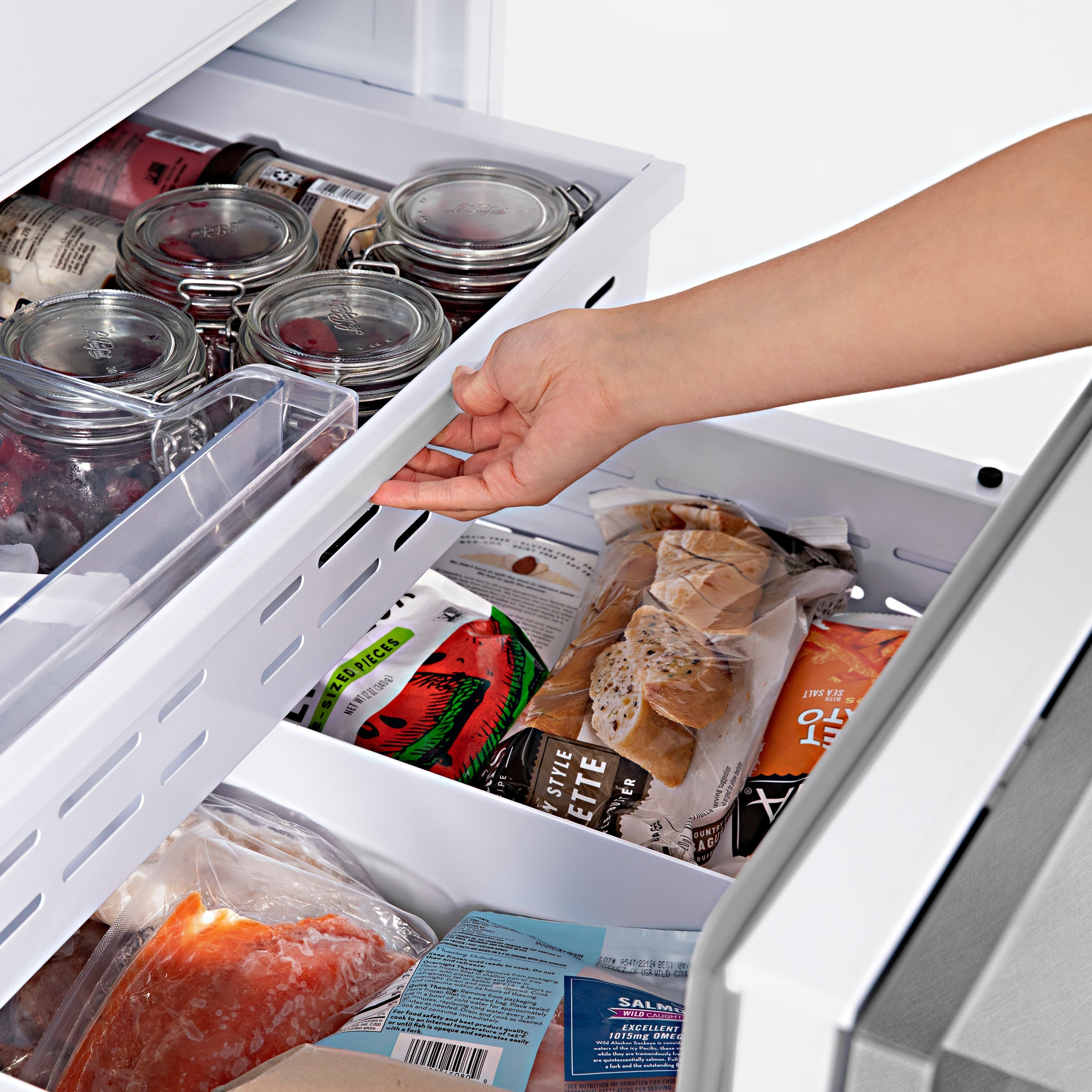 ZLINE 30 in. Built-In Bottom Freezer Refrigerator 16.1 cu. ft. Water Dispenser Ice Maker Satin Stainless Steel Matte Black Accents (RBIVZ-SN-30-MB)