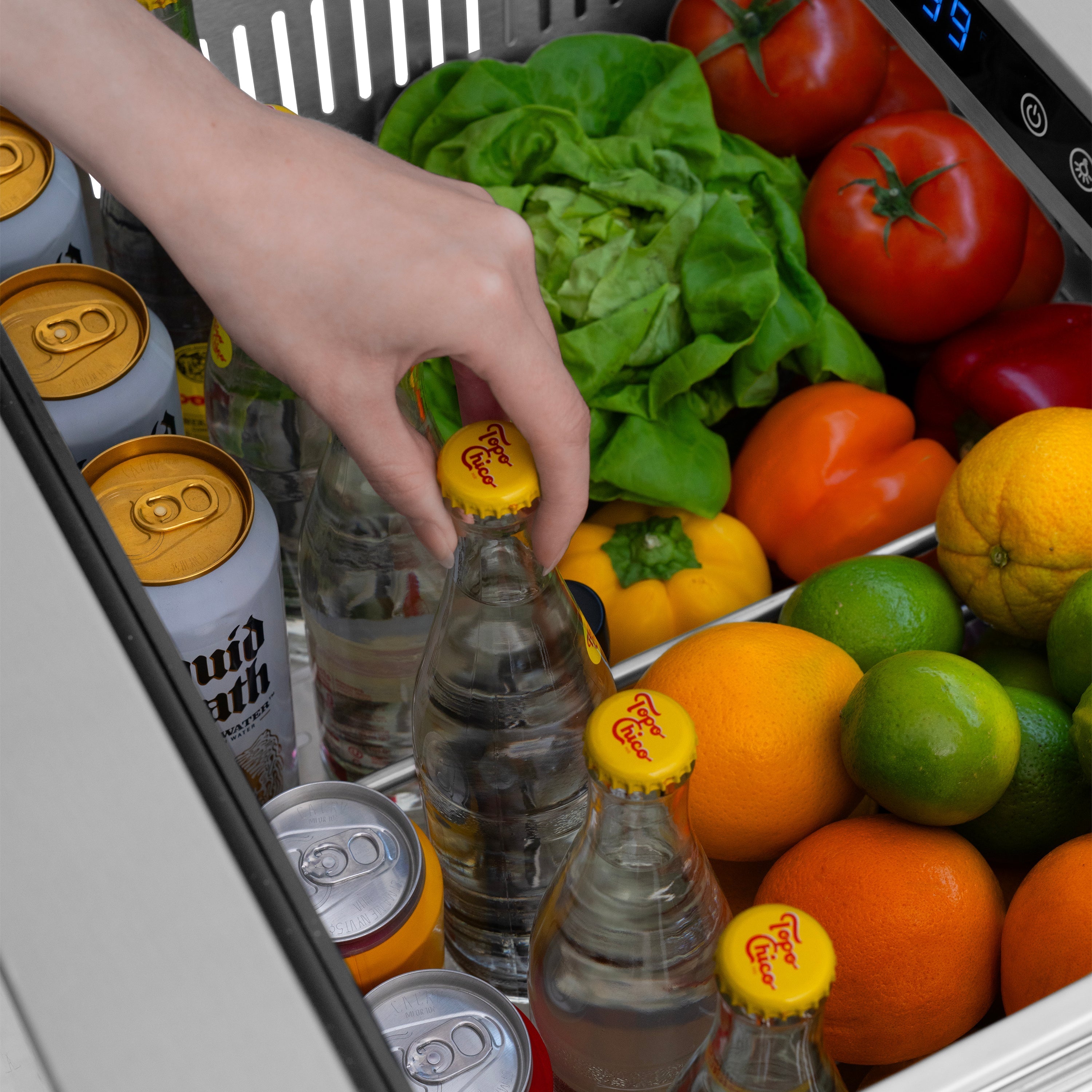 ZLINE 24 in. Refrigerator Drawer 4.6 cu. ft. 168 Can Capacity Outdoor-Rated Stainless Steel Matte Black Handles (RDSOZ-ST-24-MB)