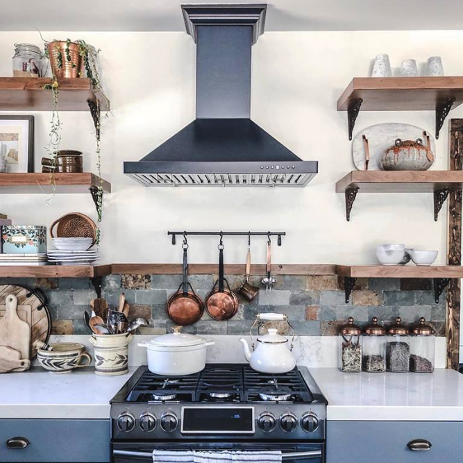 ZLINE 30 in. Wall Mount Range Hood Oil-Rubbed Bronze Finish Ducted Kitchen Ventilation (8KBB-30)